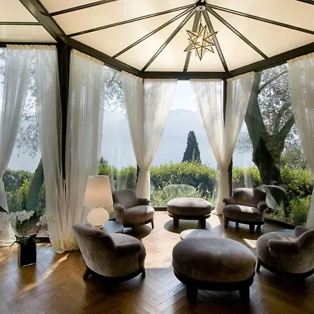 Lovely With Pool Apartment *